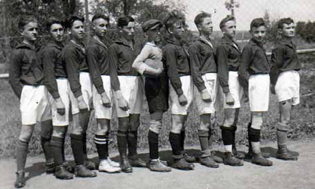 Fußballmannschaft (ca. 1930)