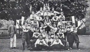 Pyramide der Turnerinnen (1920/21)