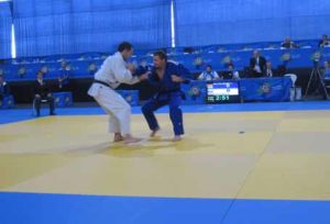 Judo-Europameisterschaft 2010: Torsten Zettelmeier (rechts) gegen den Europameister aus Russland